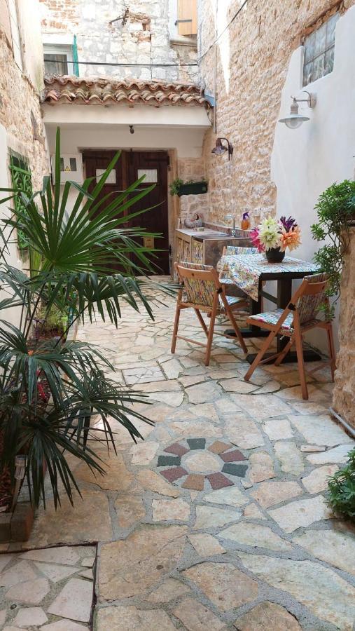 Apartment With Garden In Rovinj