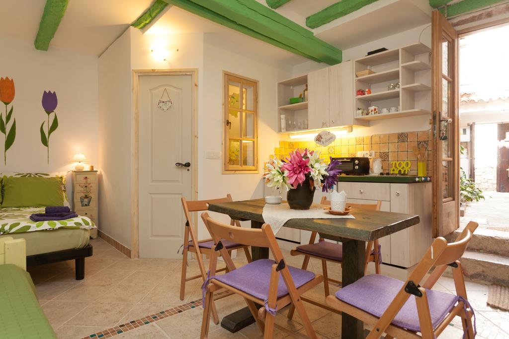 With Garden In Apartment Rovinj